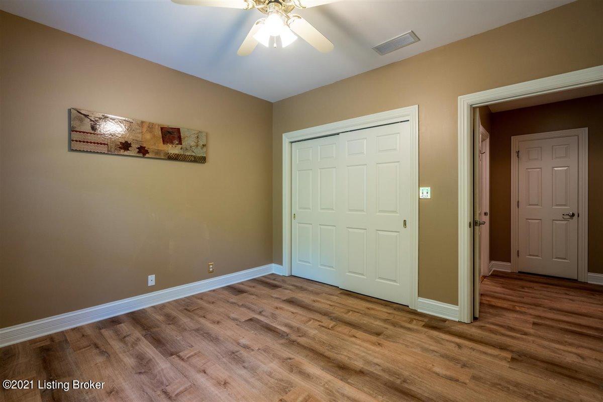 7015 Shallow Lake Road Prospect, KY 40059 - Photo 43 of 78 43-7015-43