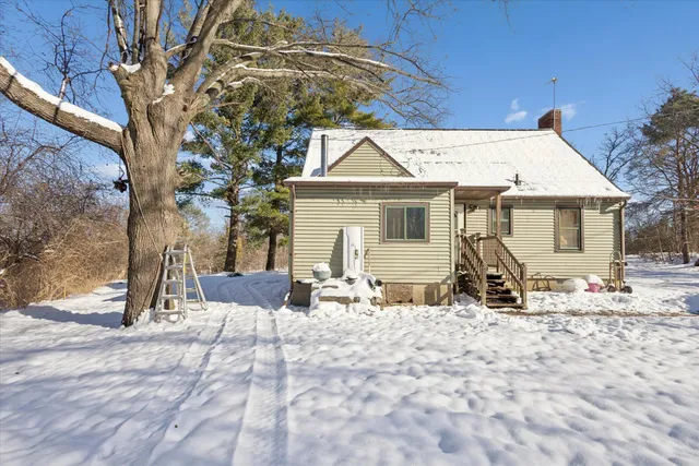 $225,000 | 2350 Brooklyn Road, Jackson, MI 49203