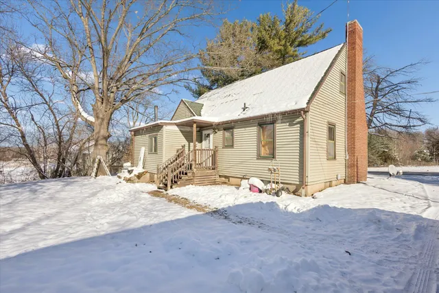 $225,000 | 2350 Brooklyn Road, Jackson, MI 49203