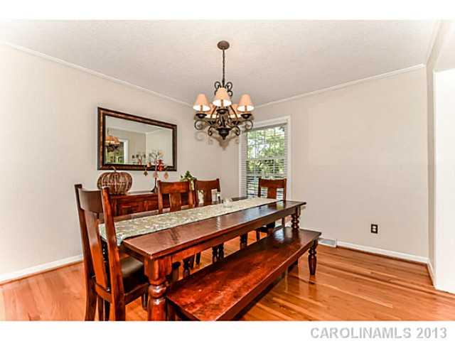 4623 Castleton Road Charlotte, NC 28211 - Photo 4 of 16 Gallery Image 4