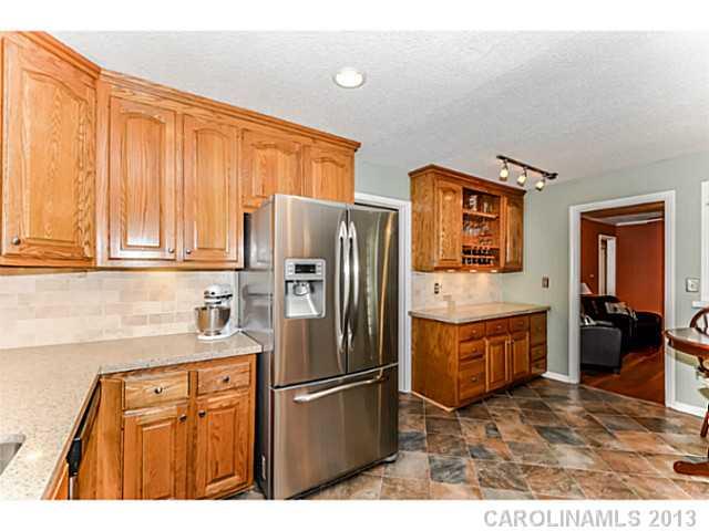 4623 Castleton Road Charlotte, NC 28211 - Photo 6 of 16 Gallery Image 6