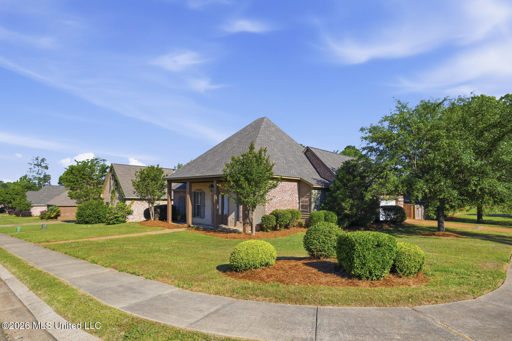 115 Diamondback Lane Brandon, MS 39047 - Photo 2 of 26 2