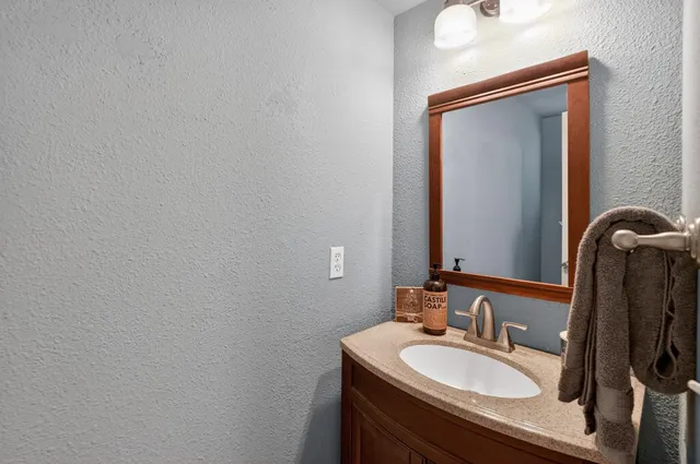 $438,000 | 5967 Woodside Drive, Rocklin, CA 95677