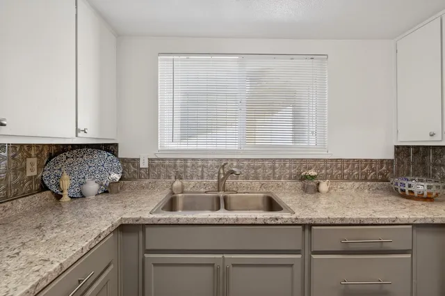 $438,000 | 5967 Woodside Drive, Rocklin, CA 95677