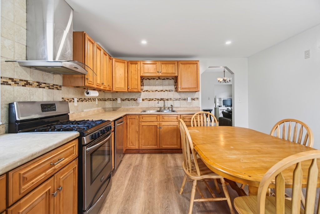 16 Florence Street, Unit 2 Somerville, MA 02145 - Photo 6 of 27