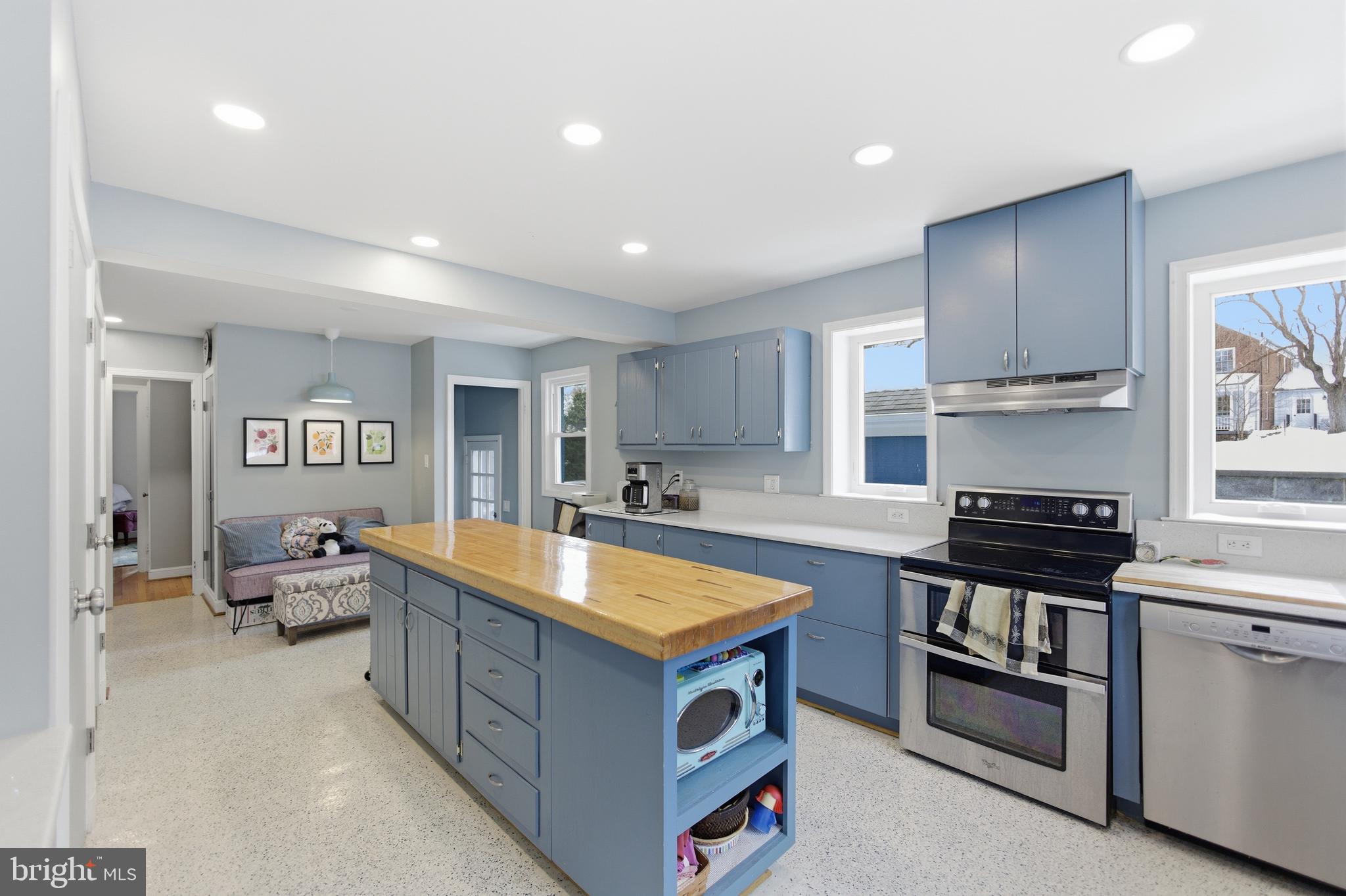 1729 Overlook Drive Silver Spring, MD 20903 - Photo 13 of 32