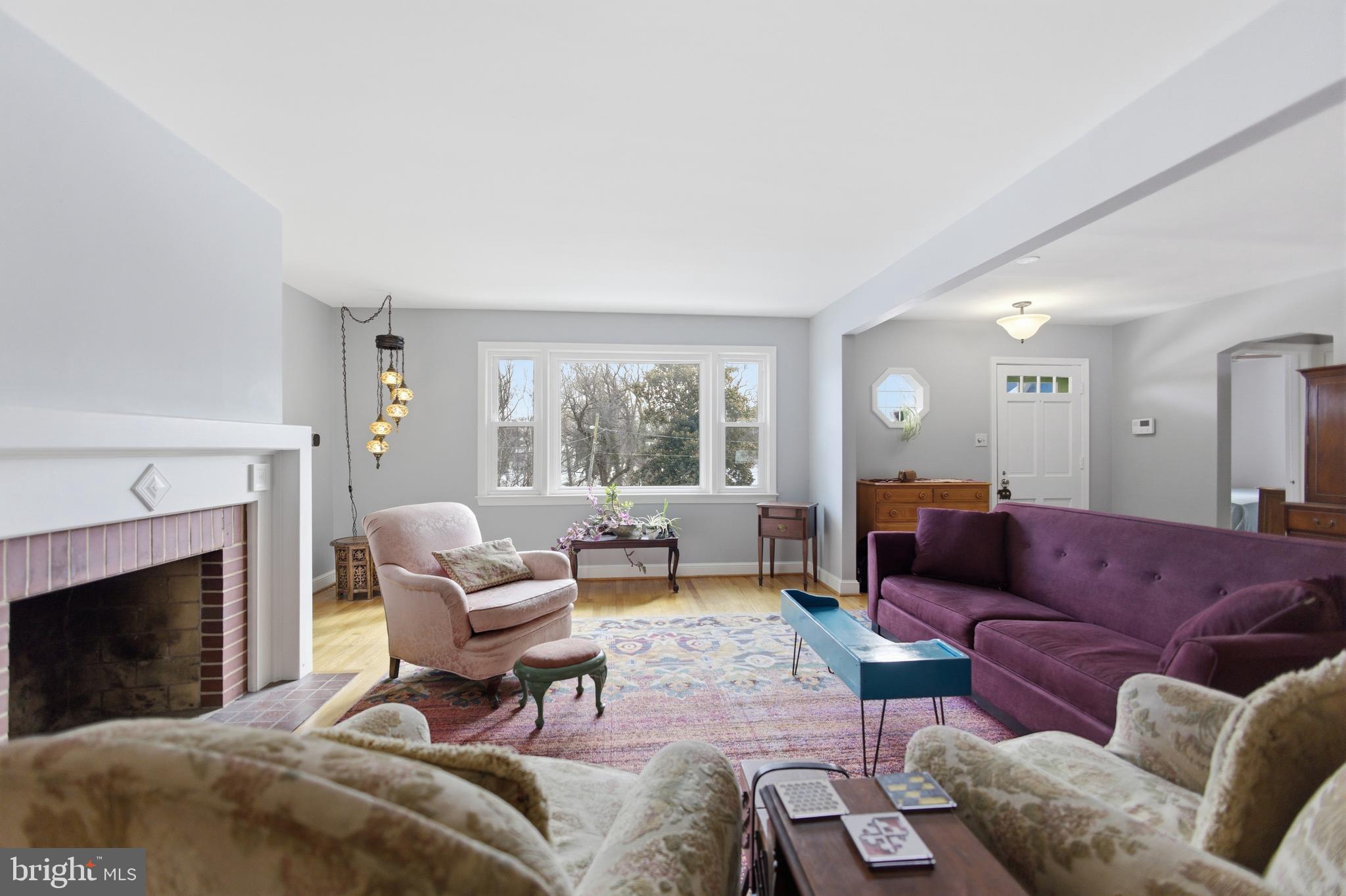 1729 Overlook Drive Silver Spring, MD 20903 - Photo 2 of 32