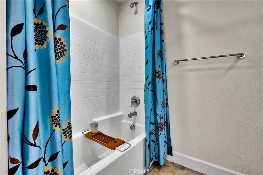 300 East 4th Street, Unit 103 Long Beach, CA 90802 - Photo 44 of 75