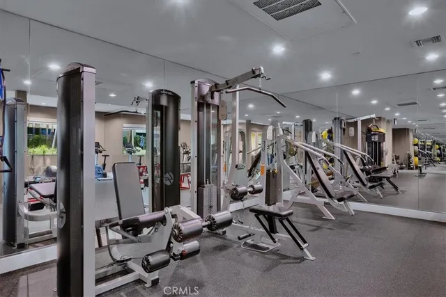 $748,000 | 300 East 4th Street, Unit 103, Long Beach, CA 90802