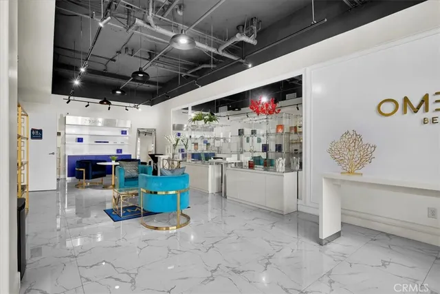 $748,000 | 300 East 4th Street, Unit 103, Long Beach, CA 90802