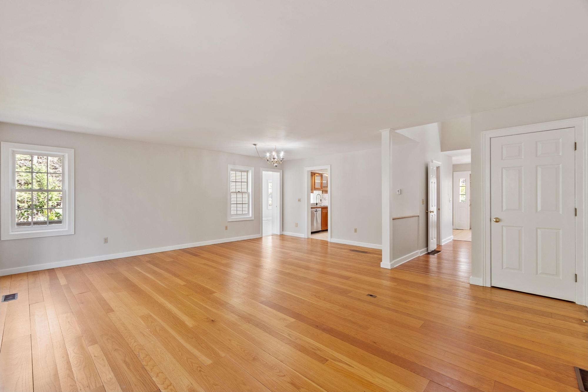 21 Peninsula Drive, Unit 21 Stratham, NH 03885 - Photo 17 of 35