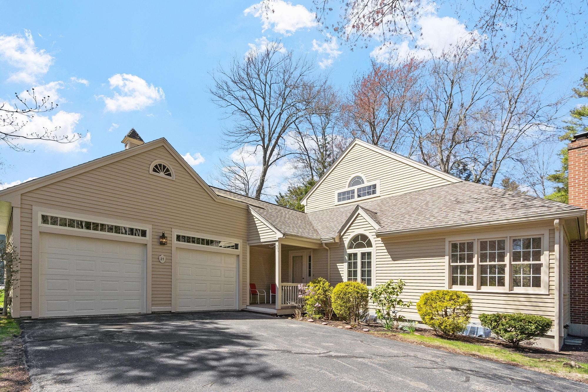 21 Peninsula Drive, Unit 21 Stratham, NH 03885 - Photo 2 of 35