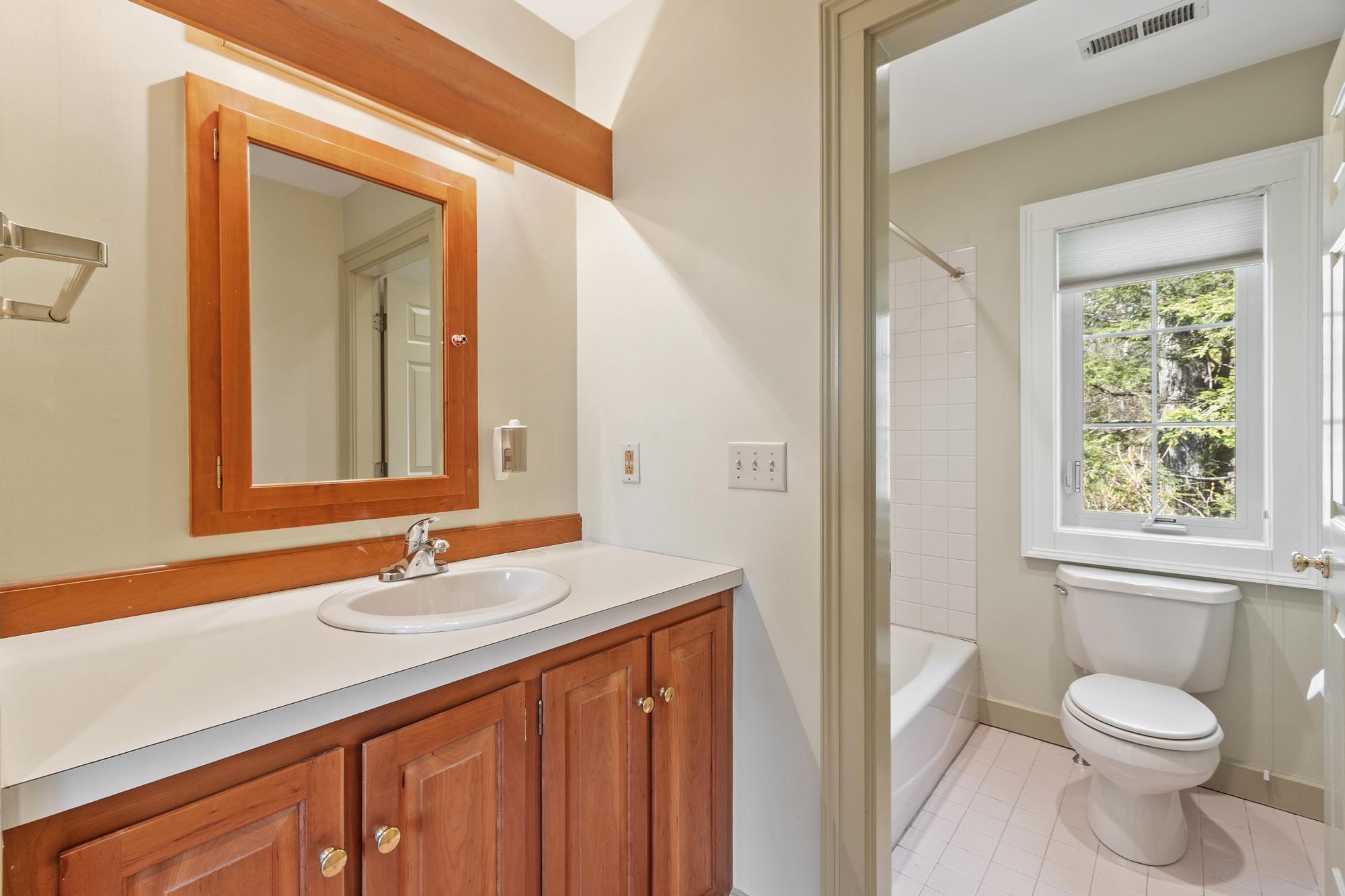21 Peninsula Drive, Unit 21 Stratham, NH 03885 - Photo 28 of 35