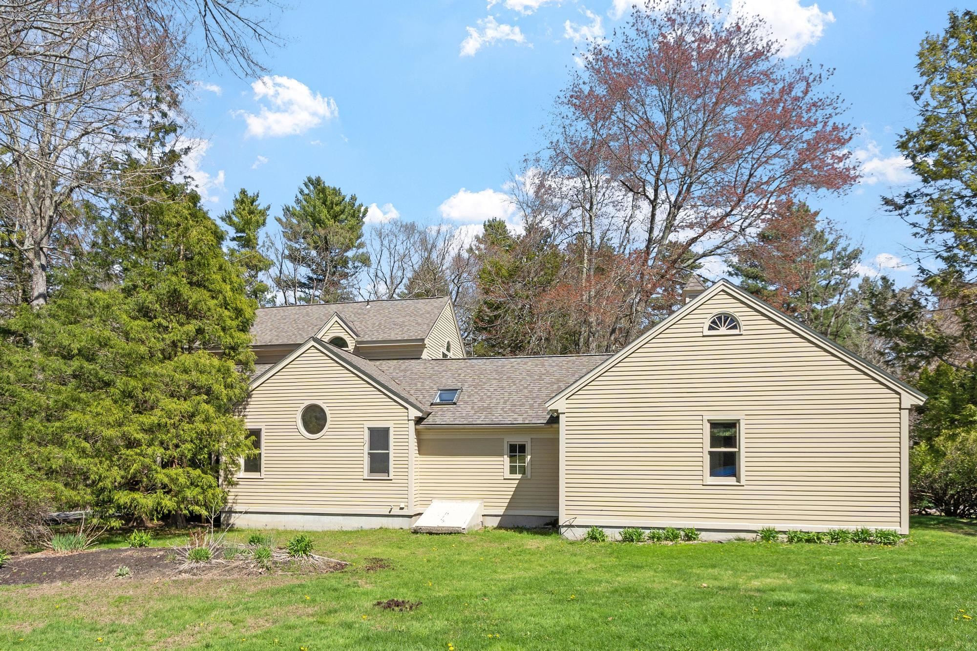 21 Peninsula Drive, Unit 21 Stratham, NH 03885 - Photo 5 of 35