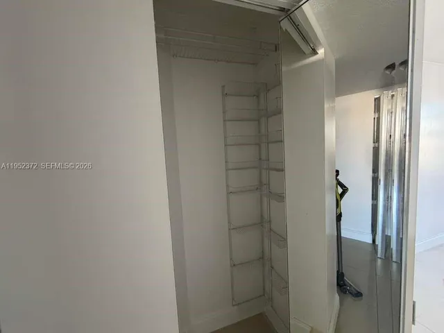 $2,200 | 2750 Northeast 183rd Street, Unit 1201, Aventura, FL 33160