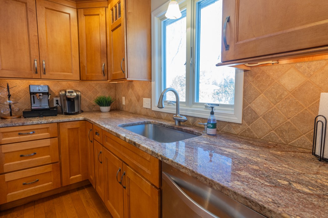 9 Juniper Hill Drive Coventry, RI 02816 - Photo 5 of 38