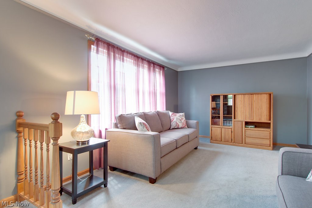 1396 Cranover Road Cleveland, OH 44124 - Photo 7 of 35