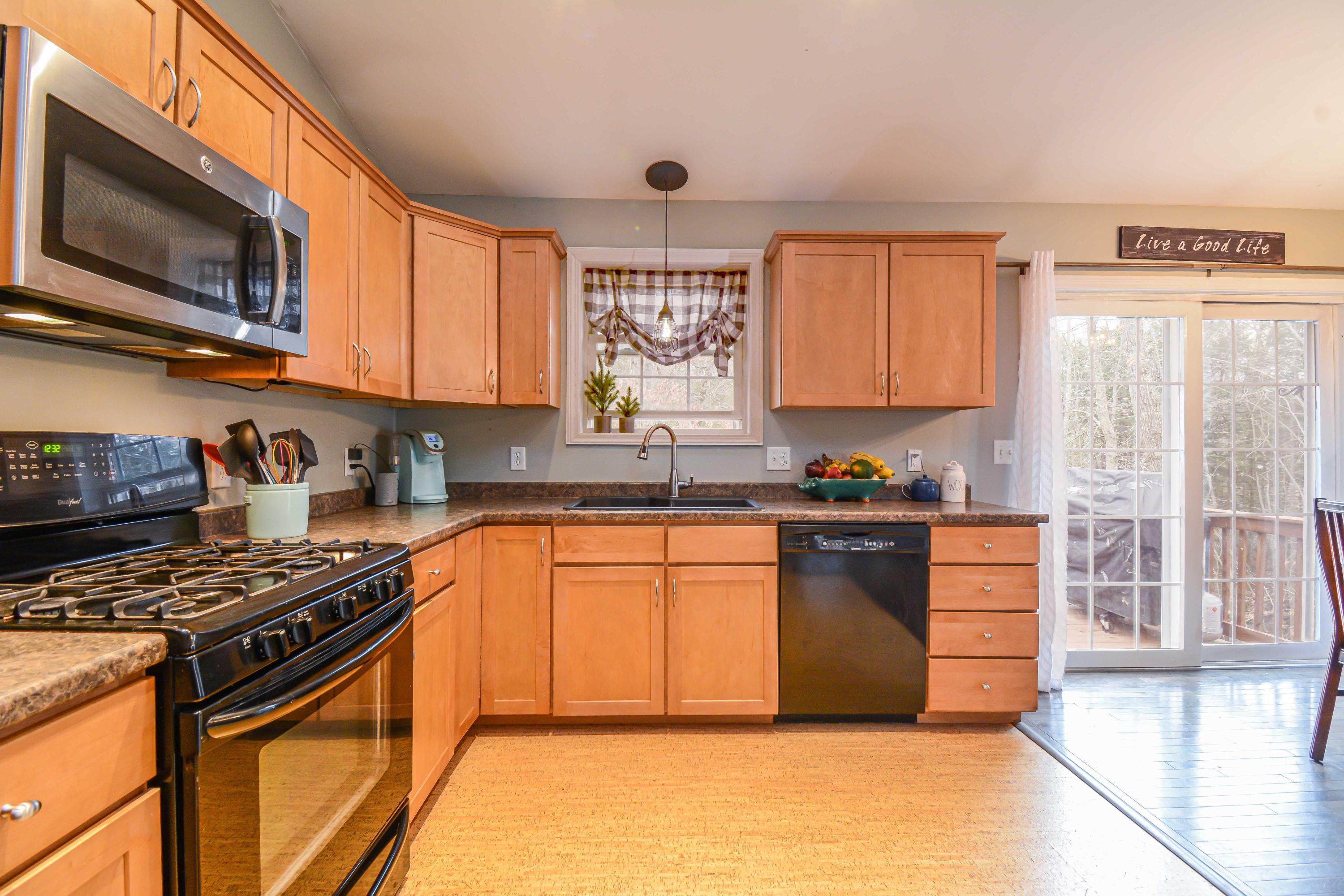 49 Anthoine Road Windham, ME 04062 - Photo 2 of 60 DSC_9615