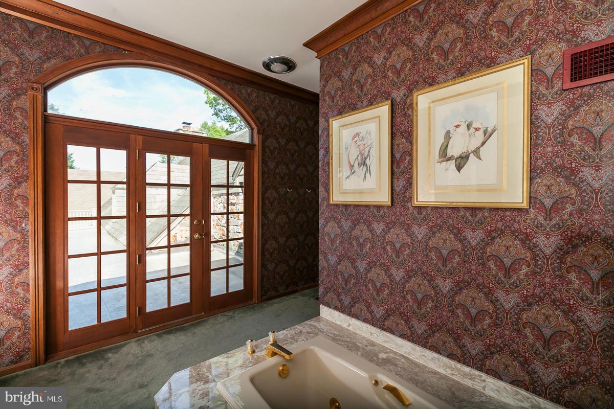 1302 Aintree Road Baltimore, MD 21286 - Photo 21 of 30 Master Bath