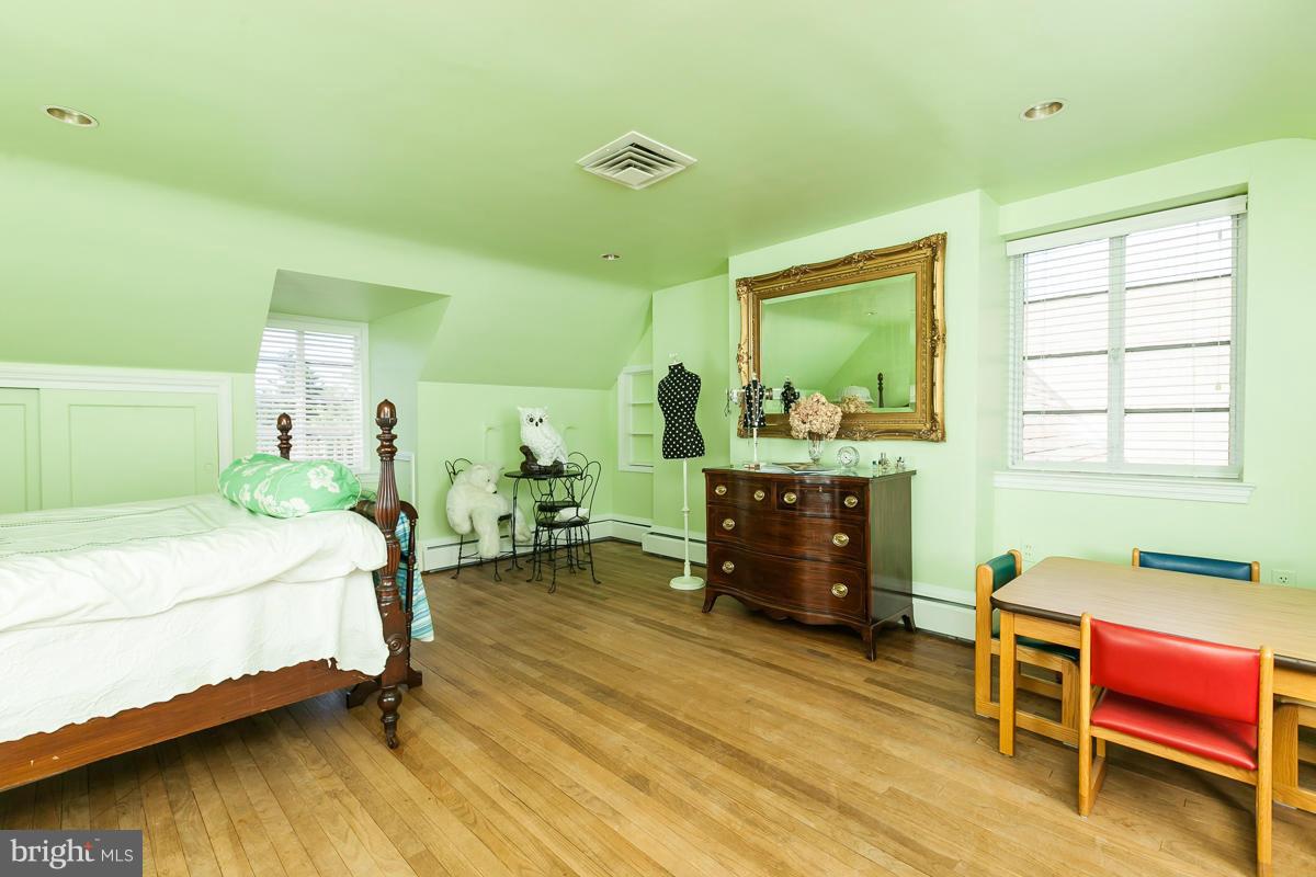 1302 Aintree Road Baltimore, MD 21286 - Photo 25 of 30 Bedroom