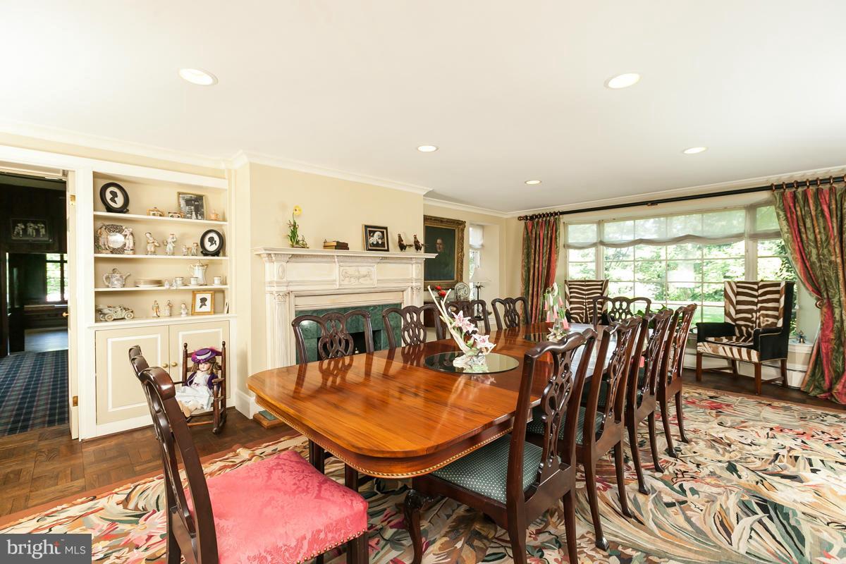 1302 Aintree Road Baltimore, MD 21286 - Photo 8 of 30 Dining Room