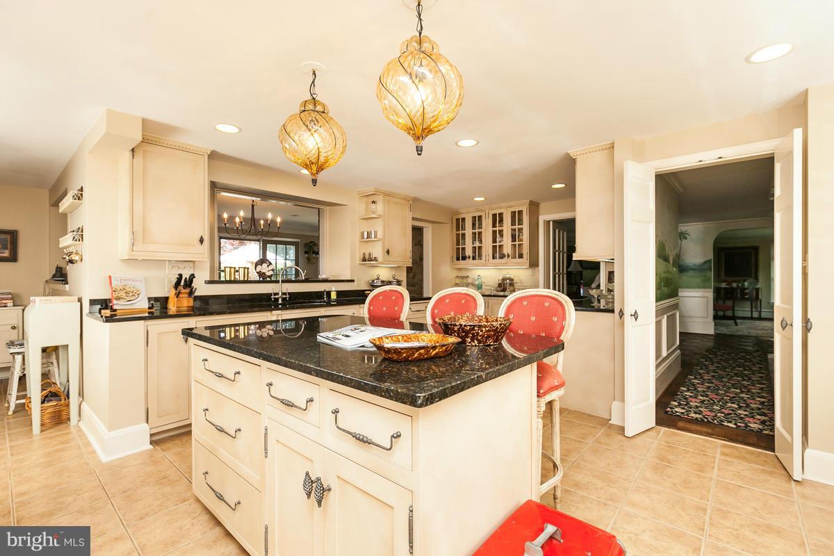 1302 Aintree Road Baltimore, MD 21286 - Photo 10 of 30 Kitchen