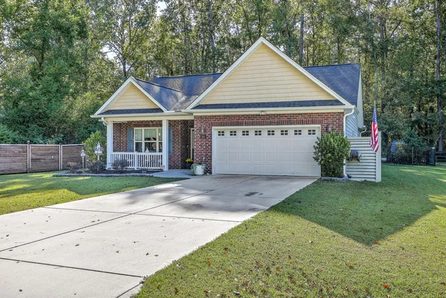 $369,900 | 1122 Langdoc Street, Moncks Corner, SC 29461