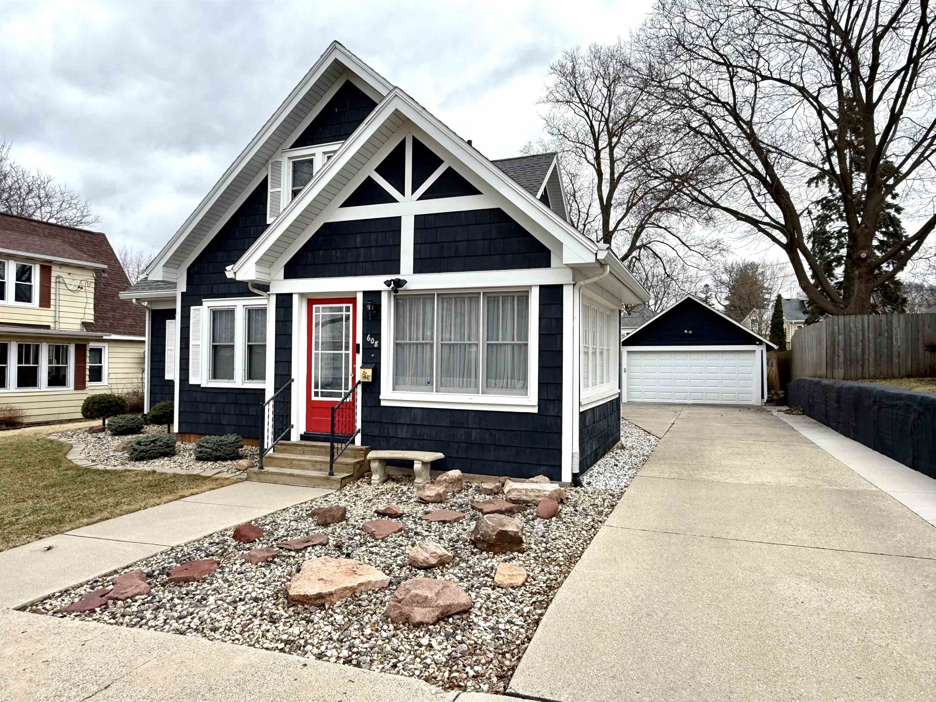 608 19th Avenue Monroe, WI 53566 - Photo 3 of 33