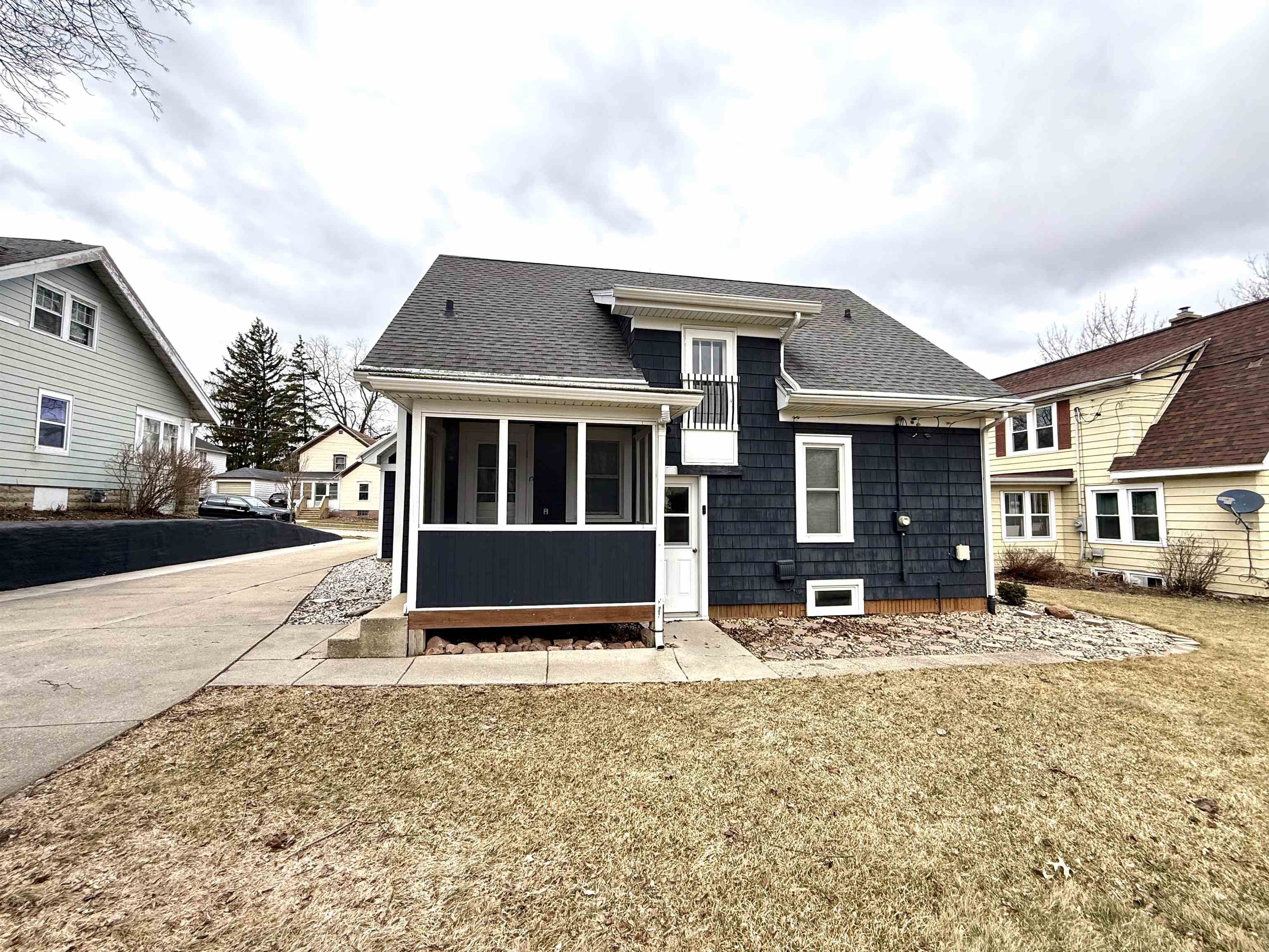 608 19th Avenue Monroe, WI 53566 - Photo 7 of 33