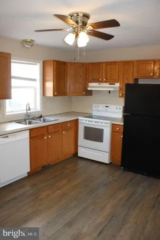 $1,575 | 232 Ark Drive, Dallastown, PA 17313