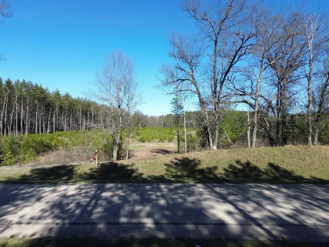 $115,000 | 11800 High Falls Road, Crivitz, WI 54114