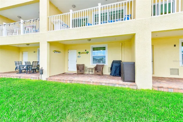 $1,050,000 | 100 Windrush Boulevard, Unit 2, Indian Rocks Beach, FL 33785