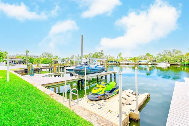 $1,050,000 | 100 Windrush Boulevard, Unit 2, Indian Rocks Beach, FL 33785
