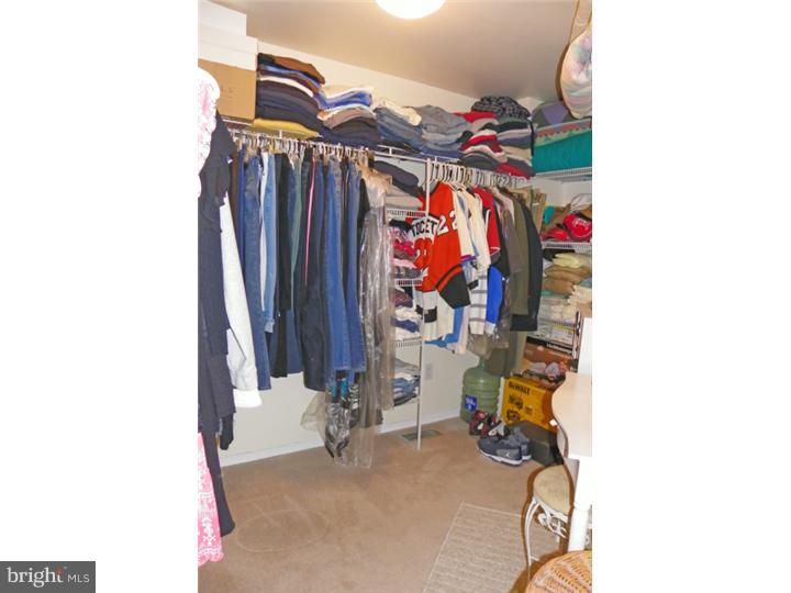 3400 Lester Road Philadelphia, PA 19154 - Photo 19 of 25 Walk-in Closet