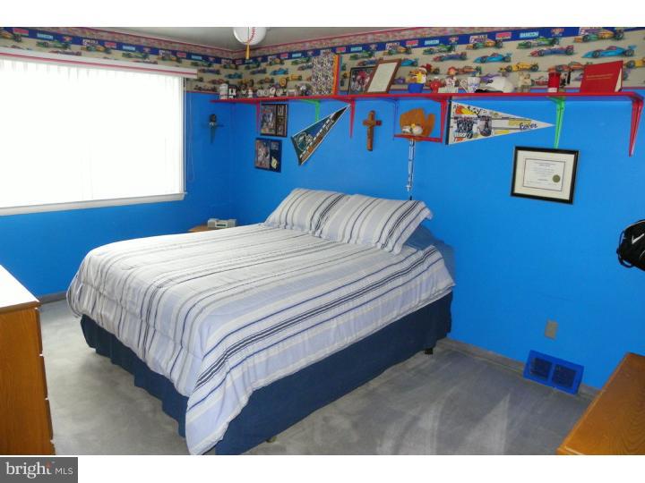 3400 Lester Road Philadelphia, PA 19154 - Photo 21 of 25 Bedroom 2