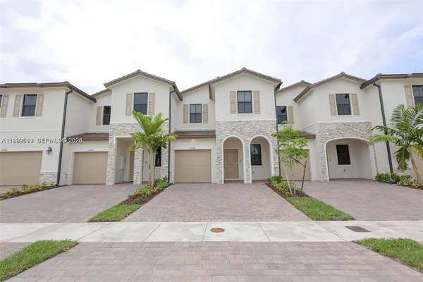 $2,850 | 23078 Southwest 130th Avenue, Unit 23078, Miami, FL 33170