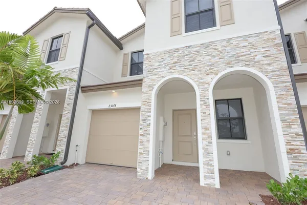 $2,850 | 23078 Southwest 130th Avenue, Unit 23078, Miami, FL 33170