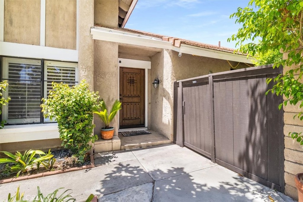 1735 Wisteria Drive Brea, CA 92821 - Photo 4 of 46