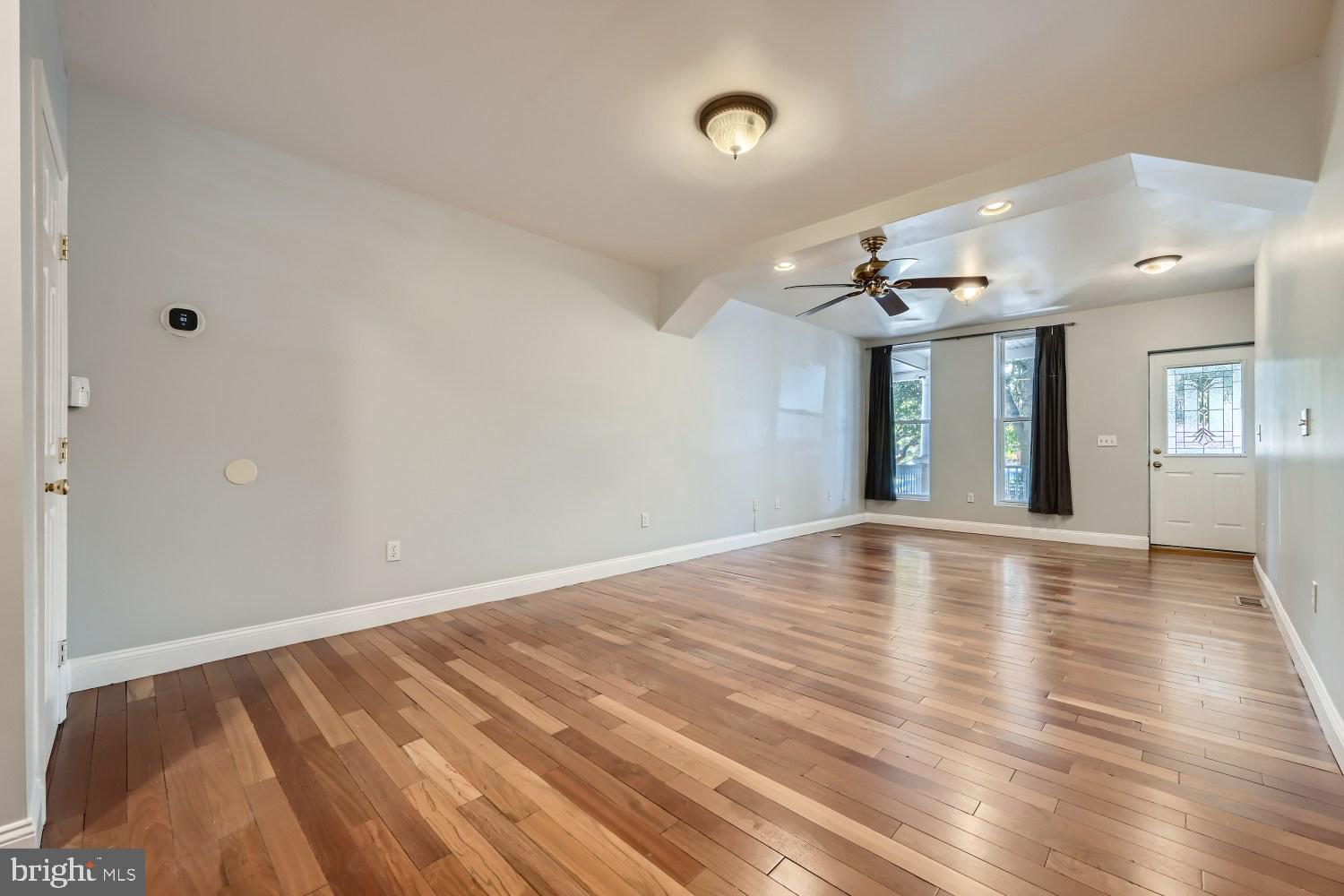 816 West 37th Street Baltimore, MD 21211 - Photo 6 of 33