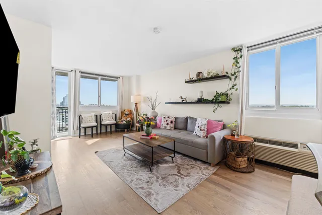 $493,500 | 100 Manhattan Avenue, Unit 1217, Union City, NJ 07087