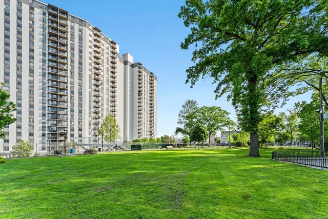 $493,500 | 100 Manhattan Avenue, Unit 1217, Union City, NJ 07087