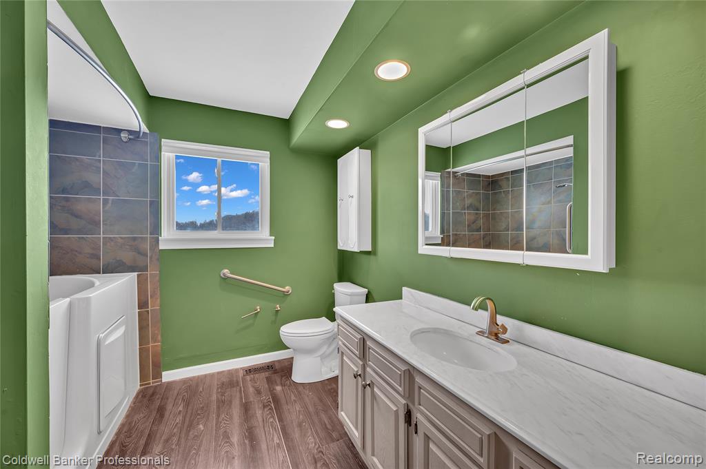 4331 Jones Road North Branch, MI 48461 - Photo 22 of 42 Gallery Image 22