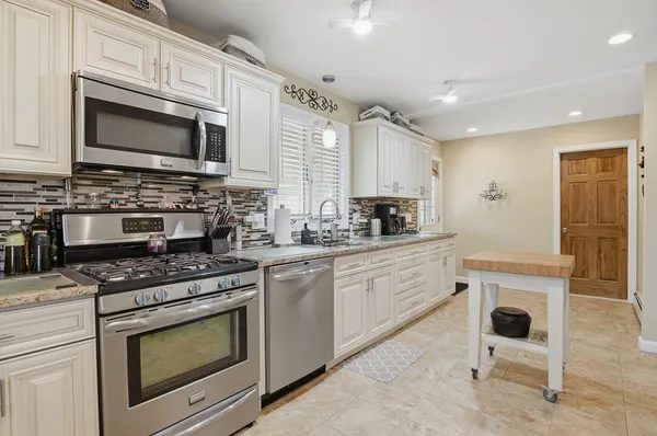 $439,900 | 84 Eureka Street, Worcester, MA 01603