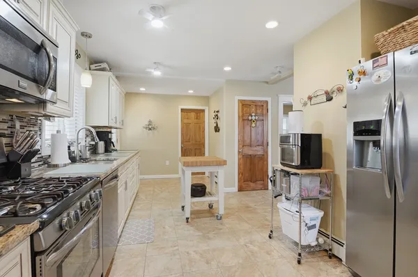 $439,900 | 84 Eureka Street, Worcester, MA 01603