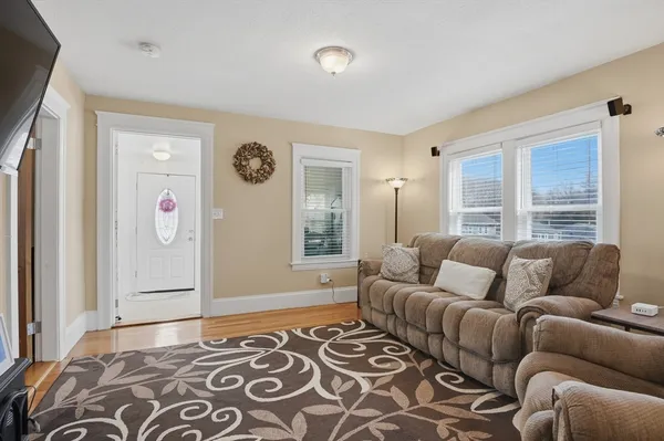 $439,900 | 84 Eureka Street, Worcester, MA 01603