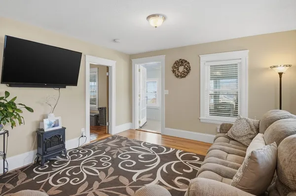 $439,900 | 84 Eureka Street, Worcester, MA 01603