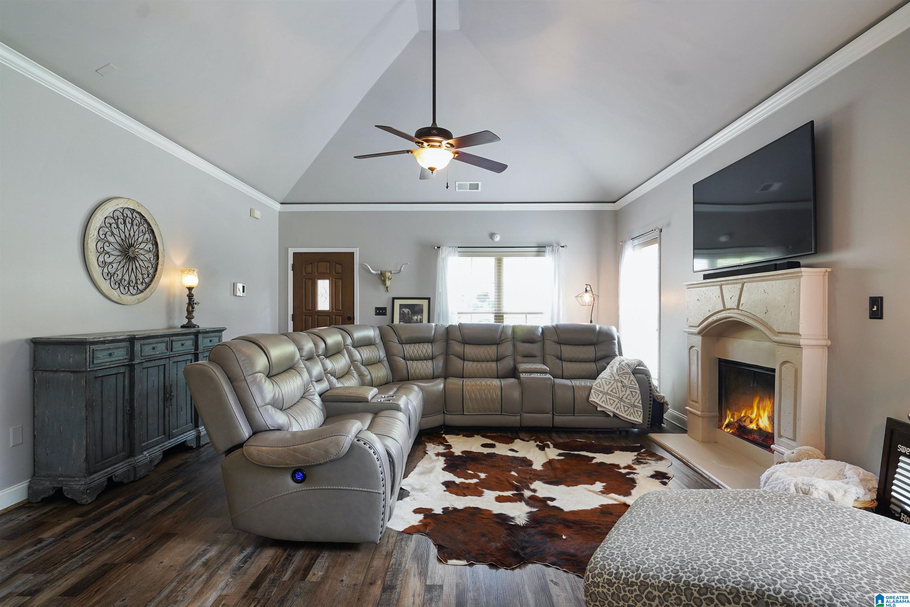 419 Ballantrae Road Pelham, AL 35124 - Photo 8 of 54