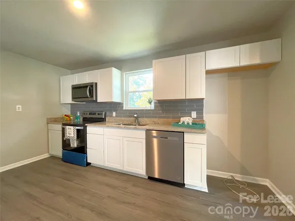 $1,795 | 706 Hillside Street, Kannapolis, NC 28083