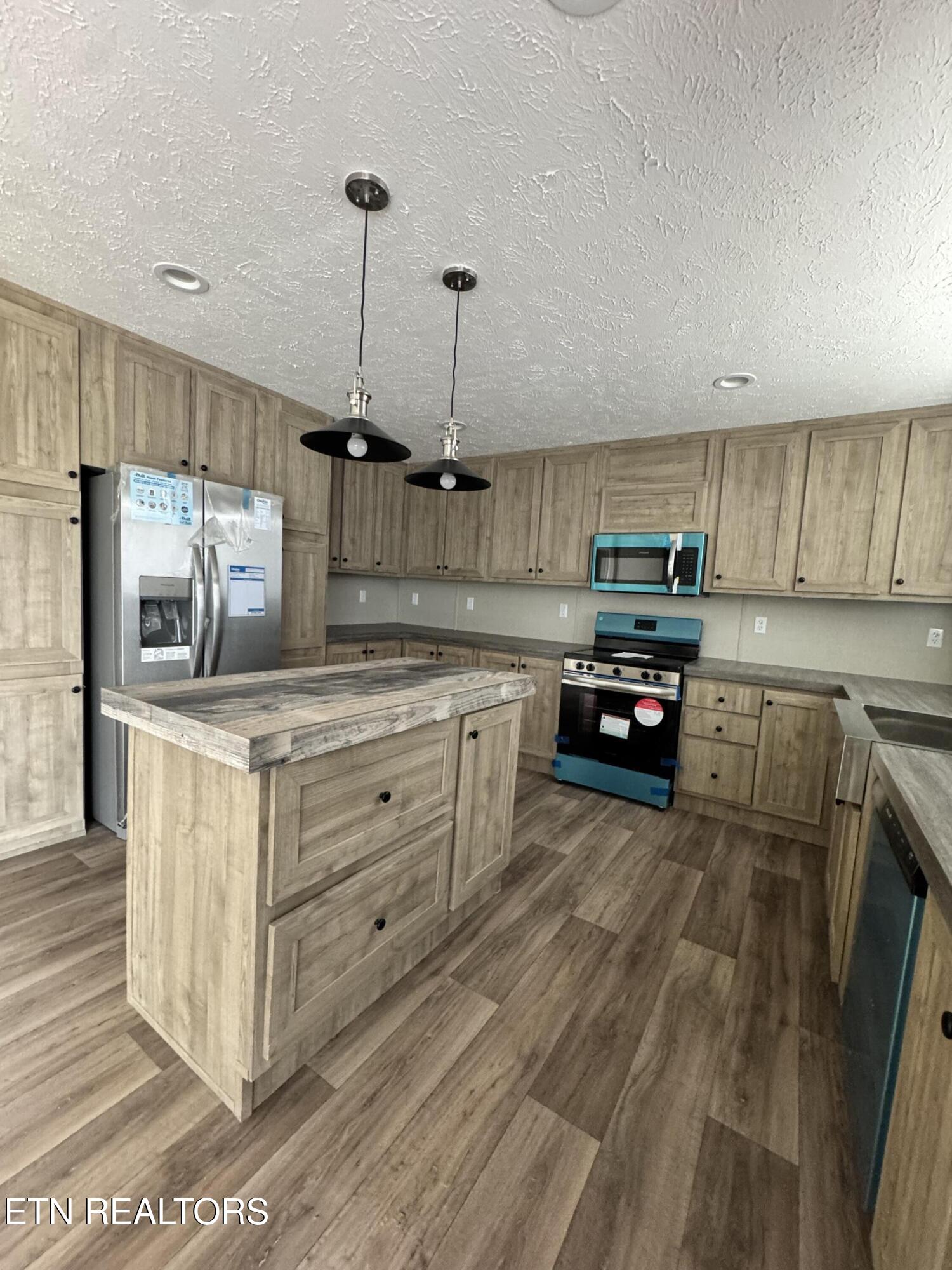 320 Perkey Way Tazewell, TN 37879 - Photo 11 of 19 Kitchen