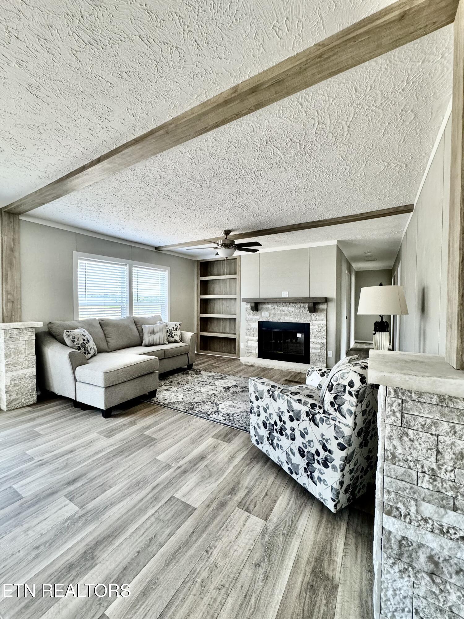 320 Perkey Way Tazewell, TN 37879 - Photo 4 of 19 IMG_3474